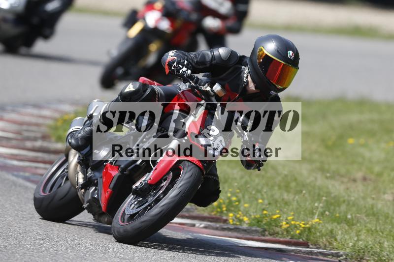 /27 12.06.2025 Ducati Schweiz Trackday Warmup  ADR/blau-bleu/26